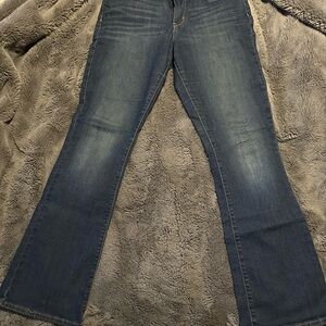 Levi’s Low Rise Boot Cut Jeans - 12